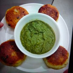 A picture of Farali Aloo Pattice.