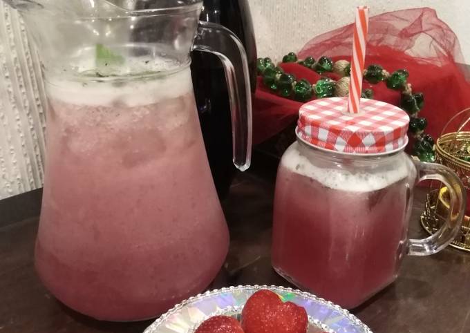 Steps to Prepare Homemade Strawberry Margarita