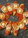 Tostas de Pan con Sobrasada, Queso Brie y Miel