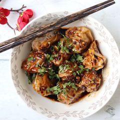 A picture of Spicy Wonton in Chilli Oil 🥢🌶.