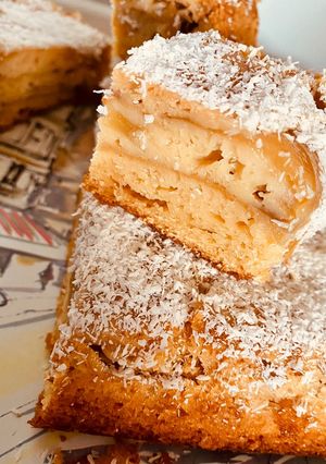 Una foto de 🥧BUDÍN🥧 MUY HÚMEDO DE 🍎MANZANAS🍎