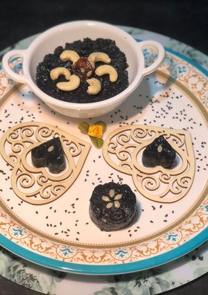 કાળા તલનું કચરિયું (Black Til Kachariyu Recipe In Gujarati) રેસીપી મુખ્ય ફોટો