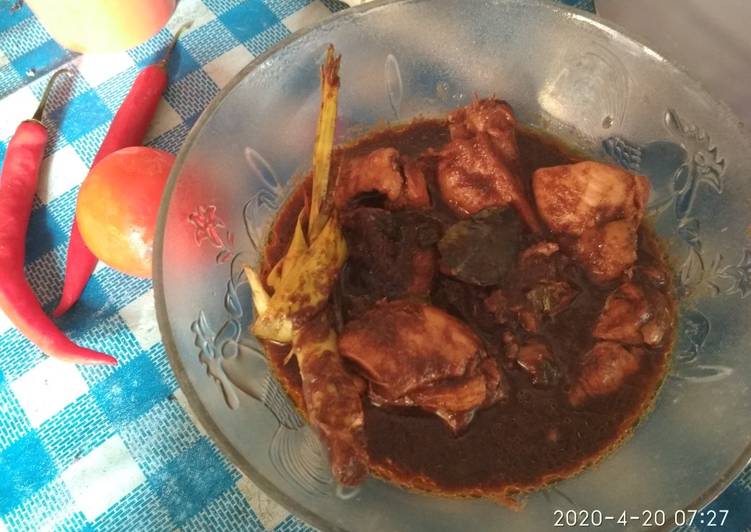 Resep Ayam Bumbu Kluwek yang Sempurna