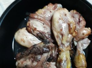 Una foto de Típico pollito en el parrigas para mujeres solas🤗