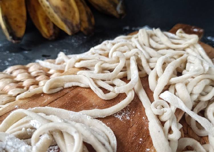 370. Homemade Banana Noodles (Eggless & Giling Manual) 370. Homemade Banana Noodles (Eggless & Giling Manual)