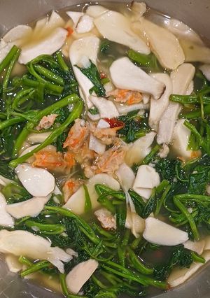 Hình của món Canh tôm nấu rau muống, nấm đùi gà.