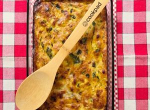 Una foto de Pastel de dos zapallitos (redondo y calabacín o zucchini) 🧅sin gluten y con aroma a fiesta 🌾