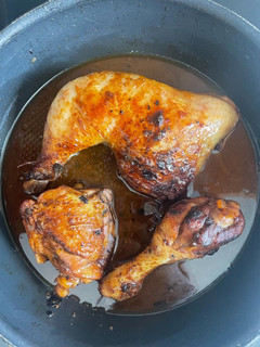 Una foto de Pollo con salsa de miel, mostaza y naranja
