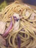 Cerdo y pasta con miel