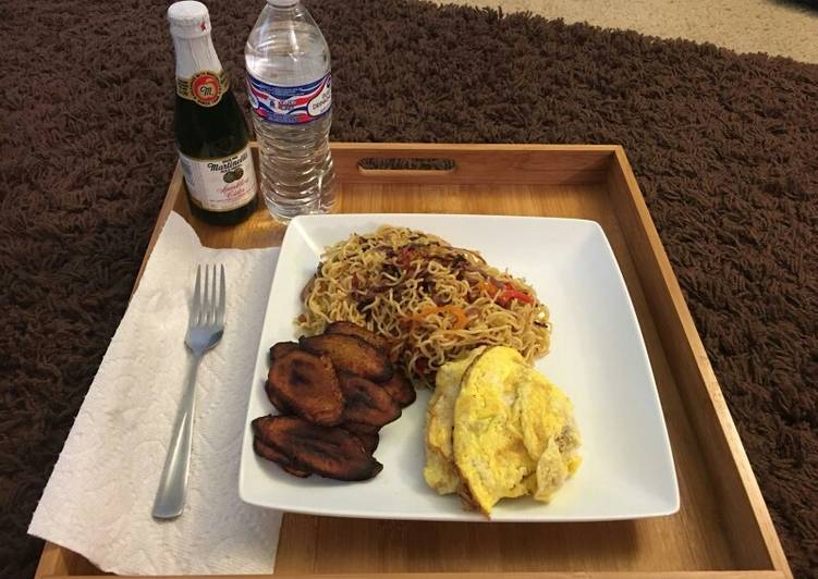 Steps to Prepare Super Quick Homemade Pan fried Noodle, Eggs and Plantain