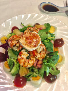 Una foto de Ensalada templada con aliño de miel y vinagre de Módena