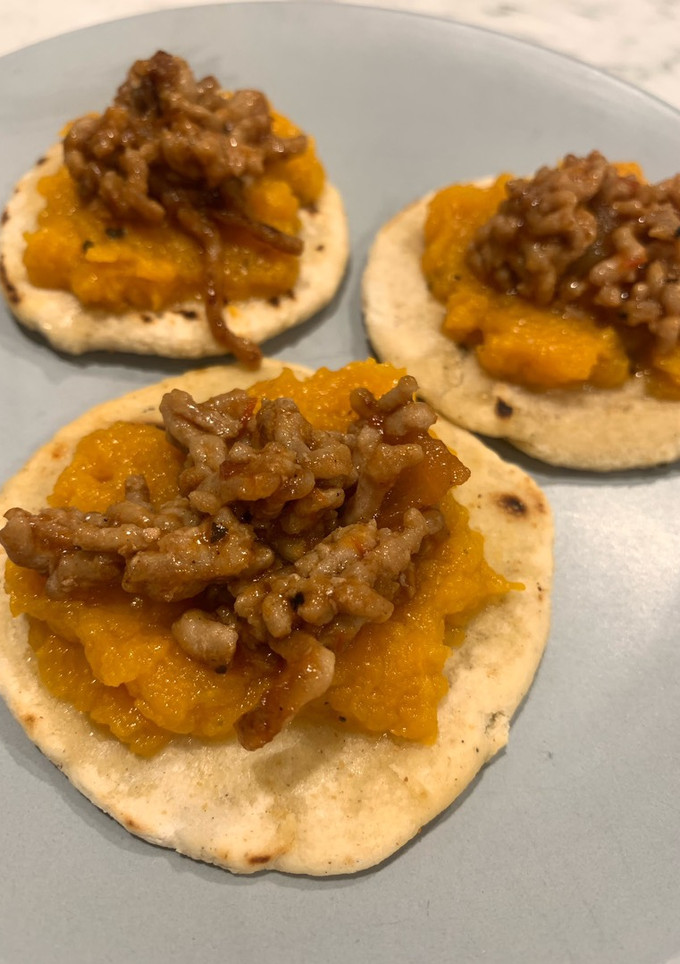Una foto de Tortitas de calabaza y cerdo