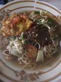 Lontong mie suroboyo