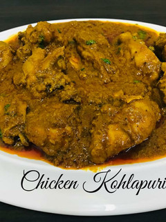 சிக்கன் கோலபுரி (Chicken kolapuri recipe in tamil) செய்முறை முக்கிய புகைப்படம்