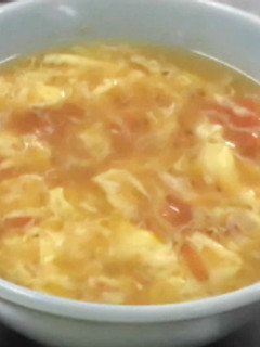 A picture of Sanlatan-style tomato soup.