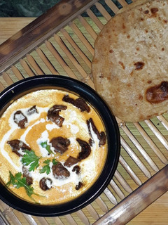 காளான் கிரேவி (Kaalaan gravy recipe in tamil) செய்முறை முக்கிய புகைப்படம்