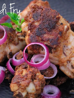 சிக்கன் தங்கிடி (chicken thangdi recipe in tamil) செய்முறை முக்கிய புகைப்படம்