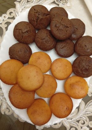 صورة لوصفة كب كيك الفانيليا والشوكولاتة