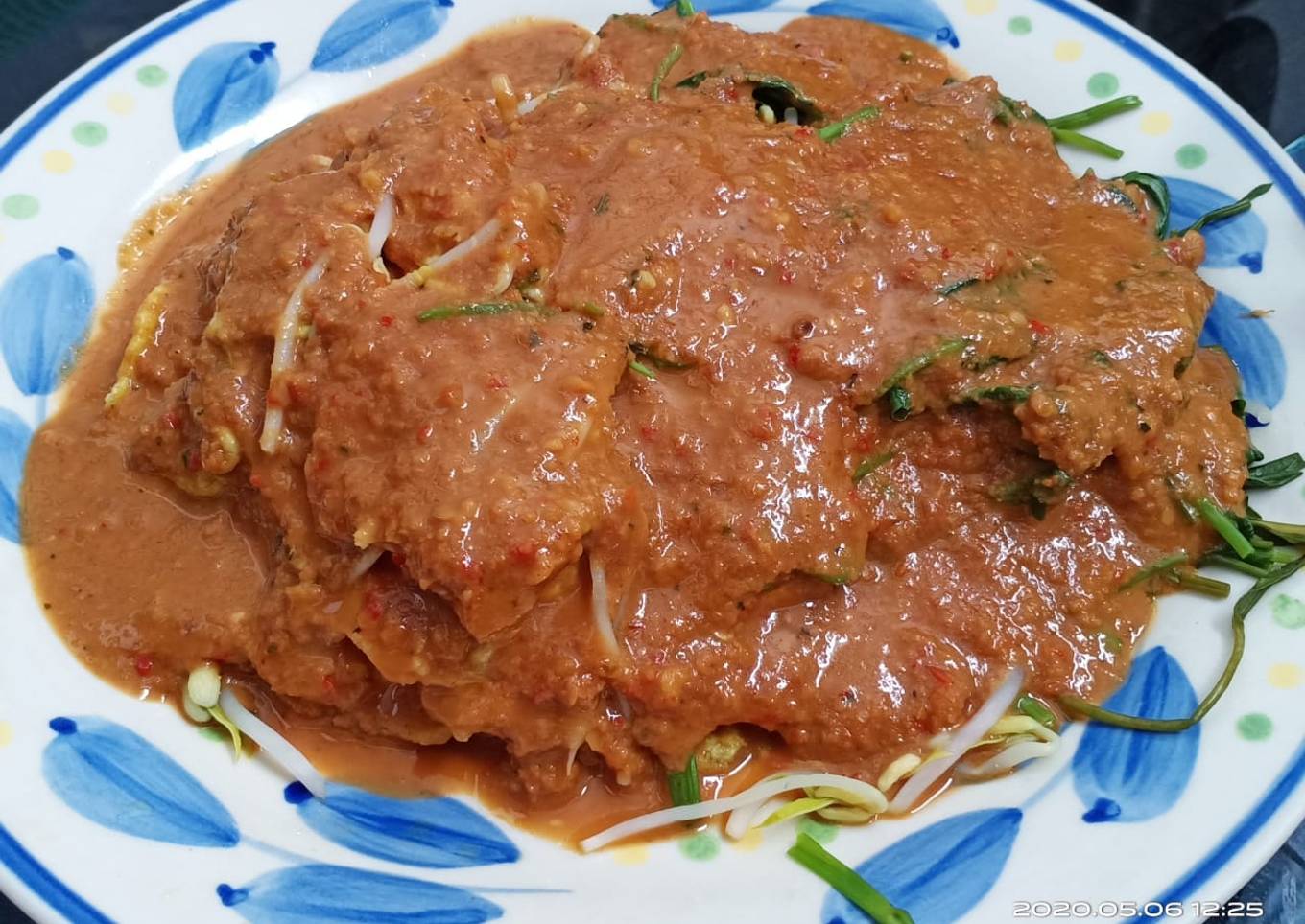 Tahu Telur Bumbu Pecel