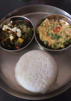 A picture of Xaak and Aloo Pitika.