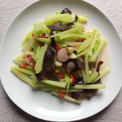 Oseng Labu Siam dan Jamur Kuping-レシピのメイン写真