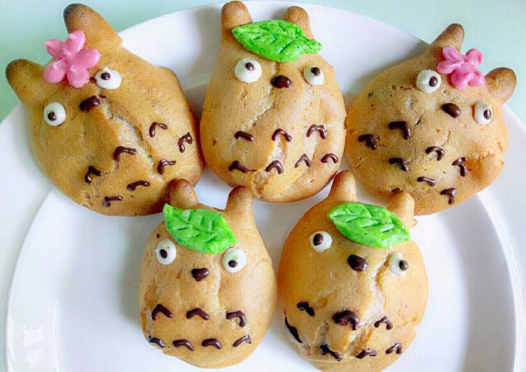 Steps to Make Favorite Totoro chocolate puff