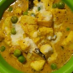 A picture of Sunheri paneer.