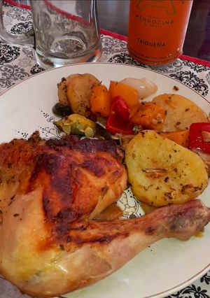 Una foto de Pollo a la mostaza con verduras