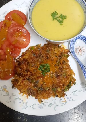 વેજીટેબલ સેઝવાન રોસ્ટી રેસીપી મુખ્ય ફોટો