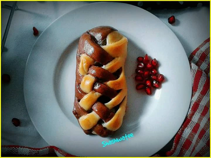 Easy Way Make Recipe Banana and chocolate filled  double colored braided bread that is So Delicious, Addictive}