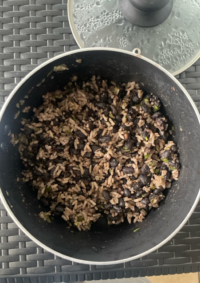 Una foto de Gallo pinto