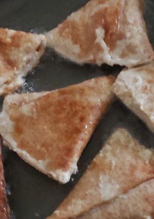 A picture of Tortila, lentil samosa.