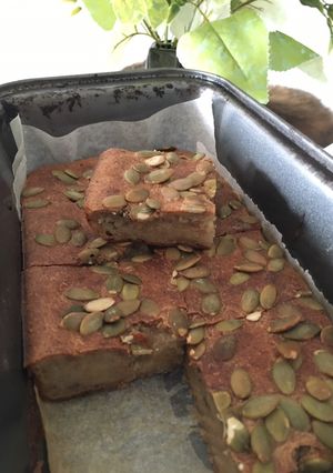 A picture of Banana Gooey Cake.