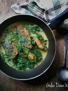 Foto resep Gulai Daun Ubi Lele (Tips merebus daun ubi)