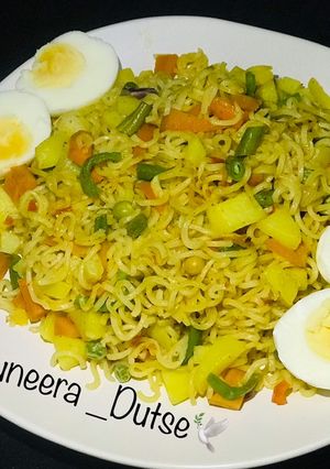 A picture of Indomie Stir Fry.