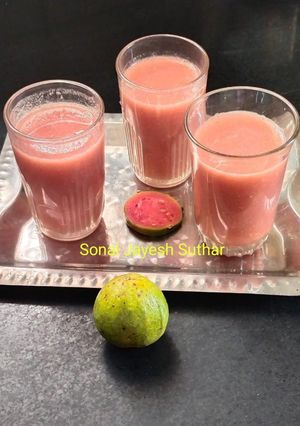 लालअमरूद का ज्यूस(Guava Juice Recipe In Hindi) रेसिपी मुख्य फोटो