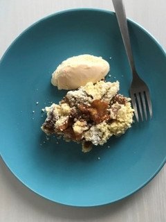 A picture of Apple Crumble.