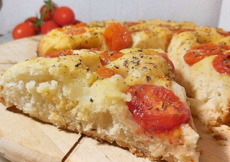 Focaccia con pomodorini