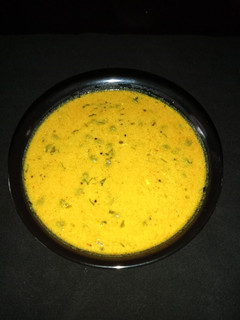 લીલા ચણા નું દહીં વાળુ શાક (Lila Chana Dahi Valu Shak Recipe In Gujarati) રેસીપી મુખ્ય ફોટો