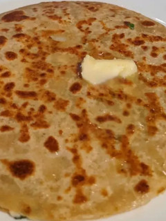 A picture of Aloo paratha.