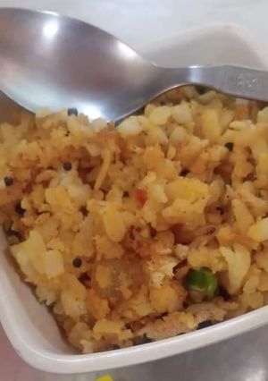मसाला पोहा(masala poha recipe in hindi) रेसिपी मुख्य फोटो