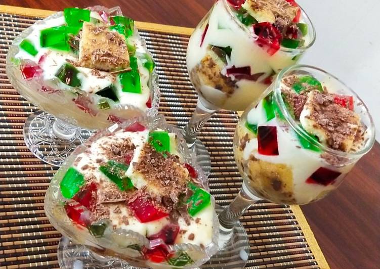 Recipe of Ultimate Trifle Cups