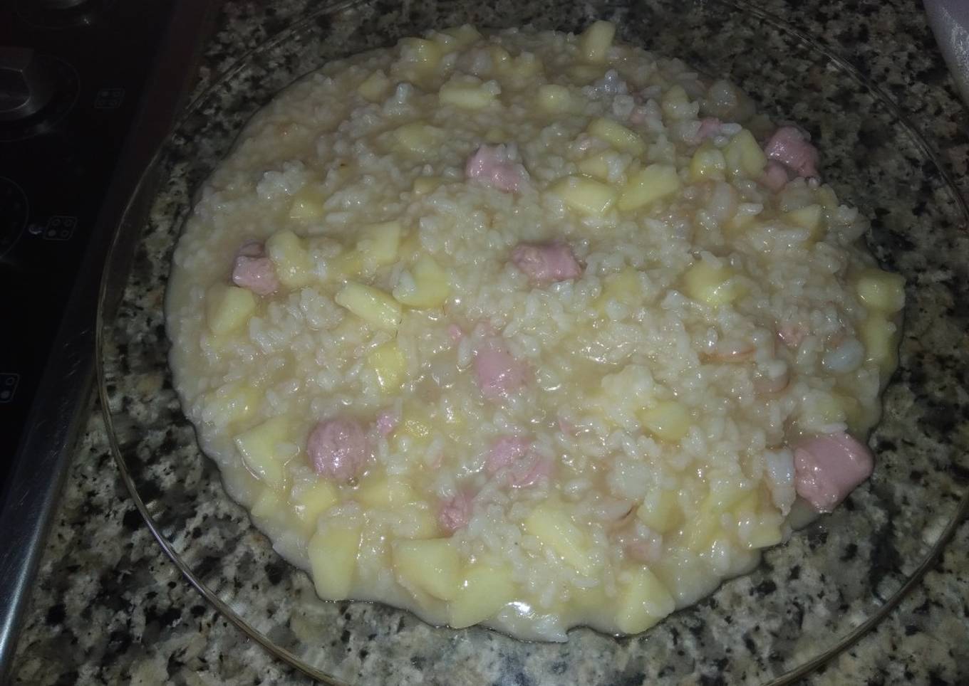 Arroz o Risotto con gambas, salchichas y manzana Thermomix
