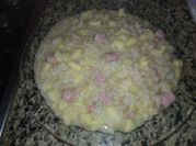Una foto de arroz con salchichas