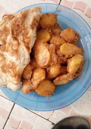 A picture of Dankali da kwai for breakfast.