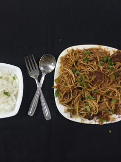 નુડલ્સ મંચુરિયન (Noodles Manchurian Recipe In Gujarati) રેસીપી મુખ્ય ફોટો