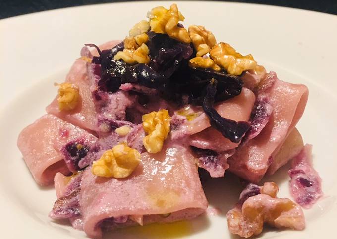 Passaggi a Preparare Fatto in casa super veloce Calamarata Viola alle noci