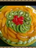 Tarta frutal con dulce de leche y chantillí