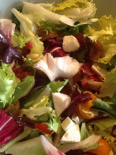 Una foto de Ensalada multicolor