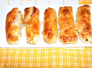 Foto de Folhados de salsicha com queijo